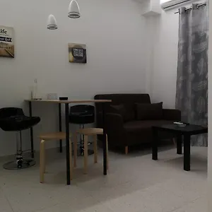 https://apt-dimitris-house-7.hotelschalkidiki.net